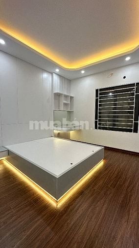 Nhà ngõ Hoà Bình 7 Minh Khai-Bạch Mai. MB42m2*5T mới. 5p,4WC
