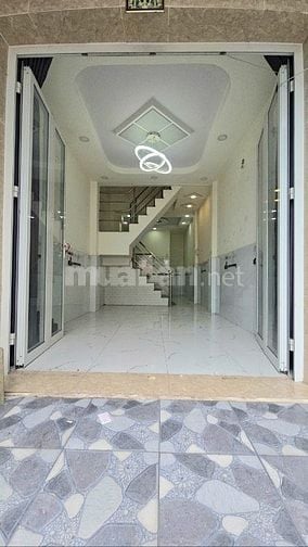 Bán gấp nhà 1trệt, 2 lầu, Hẻm 28 Lương Văn Can, P15, Q8. N3,2m x D12m