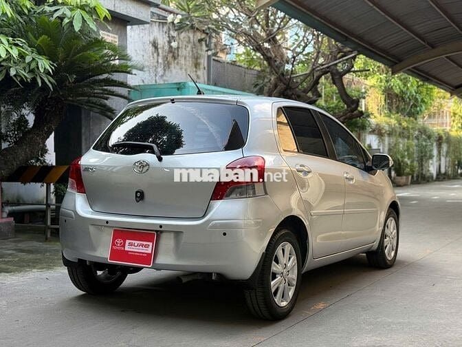 Yaris 2011 1.5 AT -118875km