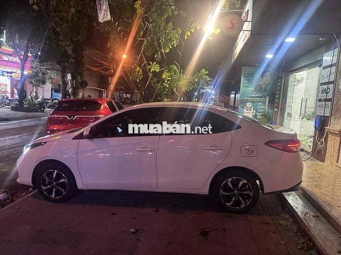 Toyota Vios Trắng 5 chỗ