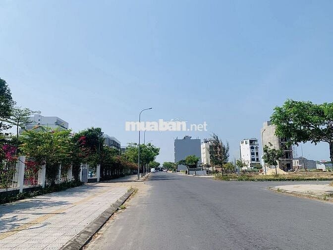 BÁN LÔ ĐẤT VIEW CÔNG VIÊN VÀ DƯ 100M2 ĐẤT NGOÀI SỔ THUỘC KHU FPT ✅