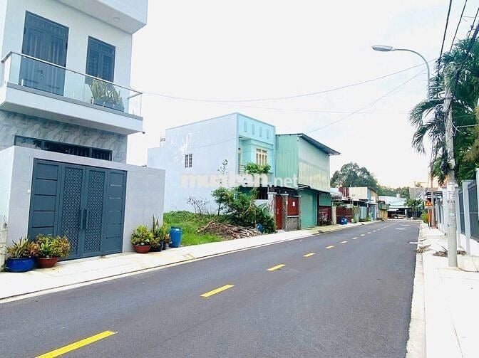 Ngay TT. Củ Chi bán nhanh lô đất 120m2 sẵn thổ cư giá chỉ 860tr