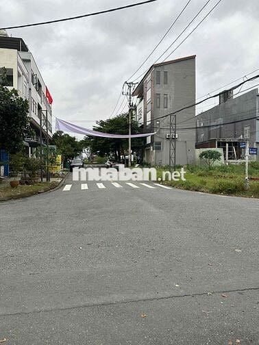 CHỦ GỬI BÁN LÔ GÓC ĐẸP – NGUYỄN XIỂN & NGUYỄN ĐÌNH TRÂN