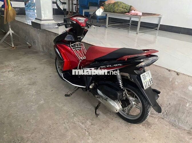 Cần bán xe air blade 125 FI chính chủ