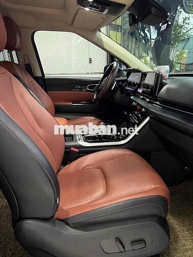 Kia Carnival 2023 Signature odo 6v siêu đẹp