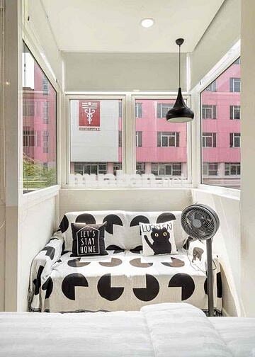 Studio Trung Tâm Balcony Bùi Viện, chợ Bến Thành, Co.opmart Cống Quỳnh