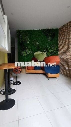 CHO THUÊ MẶT BẰNG MẶT TIỀN NGUYỄN TẤT THÀNH Q4