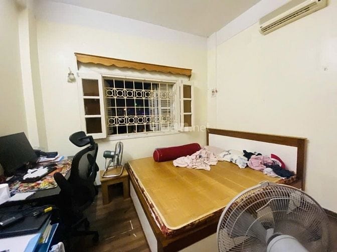 - Bán căn hộ chung cư Nghiêm Xuân Yêm, Hoàng Mai, siêu rẻ, 78m2, 5.5 t