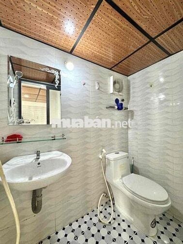 Phòng Gác Lửng Thoáng Mát, An Ninh Ngay Aeon Tân Phú