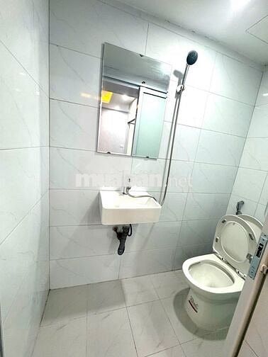 💥🏦Ô TÔ ĐỖ CHÂN CẦU THANG-TẬP THỂ TRUNG TÂM #HAI #BÀ #TRƯNG-SÁT CÔNG