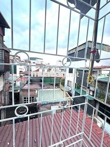 💥🏦Ô TÔ ĐỖ CHÂN CẦU THANG-TẬP THỂ TRUNG TÂM #HAI #BÀ #TRƯNG-SÁT CÔNG