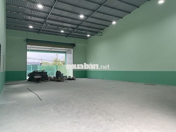Chính chủ cho thuê nhà kho mới xây dựng khu vực Hóc Môn DT 350m2 21tr
