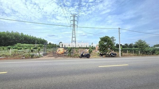 Bán vườn bơ 3064m TL 765 long tân -300m thổ cư giá 8 tỷ 500