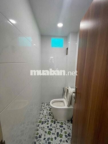 Cần bán nhà gần Cầu Lớn Hóc Môn 4m-12m 2pn 2nvs Đường Nguyễn Văn Bứa