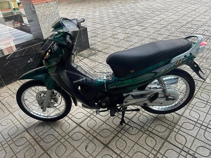NHÀ DƯ DÙNG CẦN BÁN LẠI XE HONDA  FU 2 ĐỜI 2005 ( BS TP HCM ) 