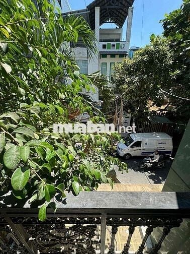 🔴Phòng có gác bancol cửa sổ thoáng mát - Ngay Emart Phan Văn Trị