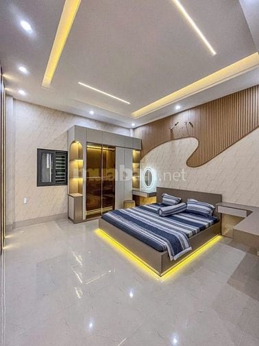 CHỈ 6.2 TỶ NHÀ HXH HUỲNH VĂN BÁNH - PHÚ NHUẬN CÓ HD THUÊ 20TR/TH SHR 