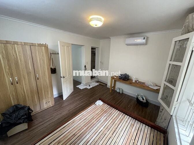 🏦 PHẢI NHANH MỚI KỊP Ạ-HIẾM- MẶT PHỐ- TẬP THỂ TẦNG 1-CÓ SÂN ĐỂ XE RỘNG