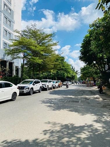 HÀNG HIẾM, CHỈ HƠN 6 tỷ xíu CÓ NGAY NHÀ MẶT TIỀN KINH DOANH TẤP NẬP