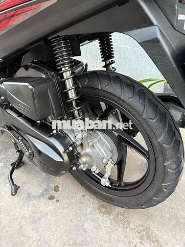 Honda Air Blade 2010 Thái Đen đỏ chỉ 28tr