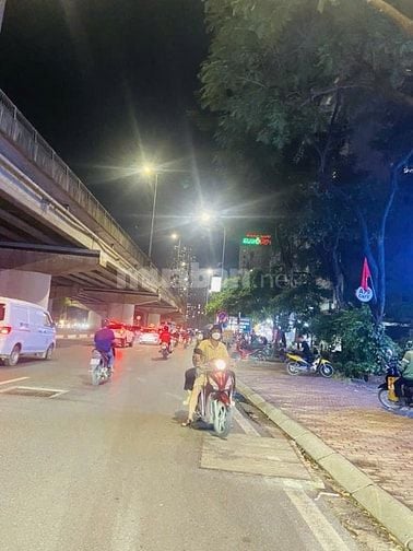 - Bán căn hộ chung cư Nghiêm Xuân Yêm, Hoàng Mai, siêu rẻ, 78m2, 5.5 t