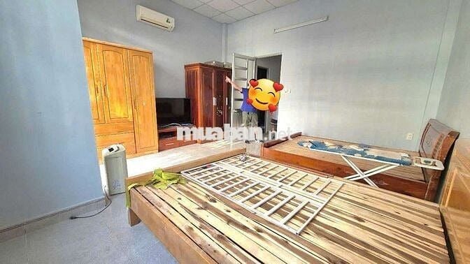 Nhà đường Mã Lò [5x12, 1 lầu, 2pn, 2toilet] có nội thất