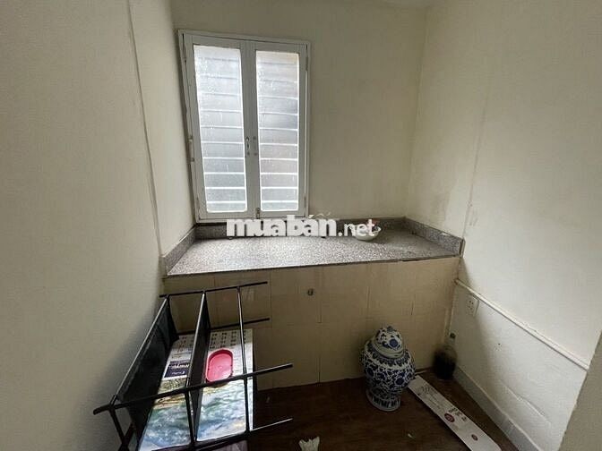 🏦 PHẢI NHANH MỚI KỊP Ạ-HIẾM- MẶT PHỐ- TẬP THỂ TẦNG 1-CÓ SÂN ĐỂ XE RỘNG