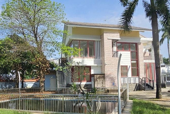 Cho thuê nhà diện tích lớn tại 69 Lê Văn Lương, Phước Kiển, Nhà Bè