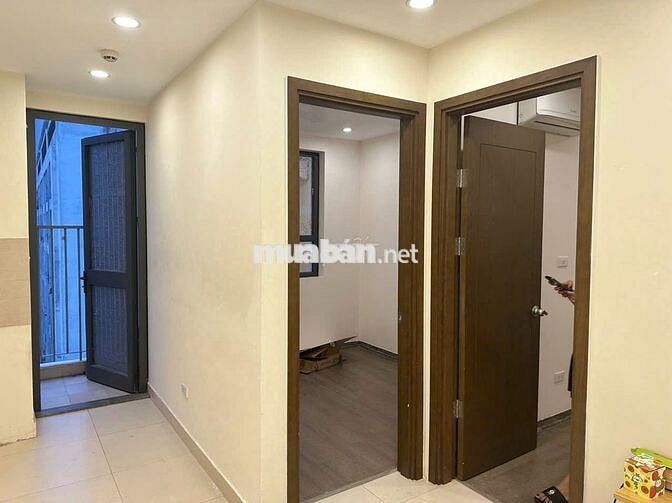 Đang trống căn hộ FLC 18 Phạm Hùng 2PN 50m2 đồ cơ bản giá chỉ 10tr/th