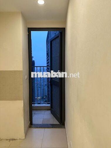 Đang trống căn hộ FLC 18 Phạm Hùng 2PN 50m2 đồ cơ bản giá chỉ 10tr/th