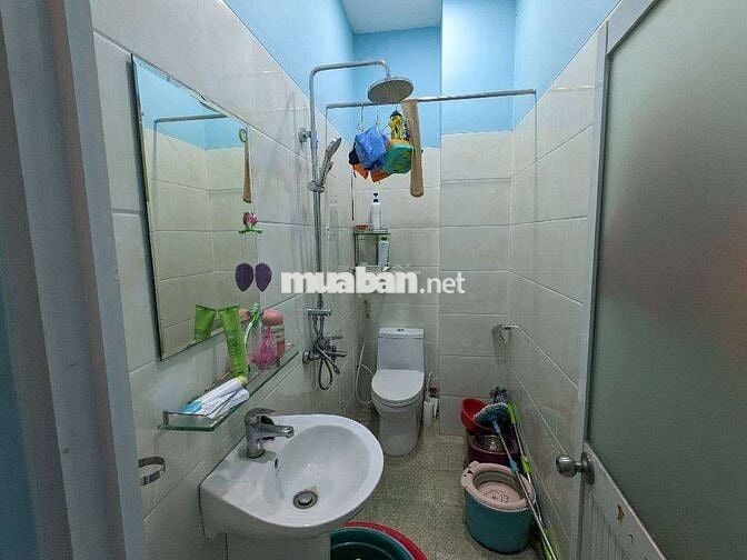 Bán Gấp Nhà Quốc Lộ 13 – Gần Sông, Hoàn Công Đầy Đủ, Dọn Ở Ngay