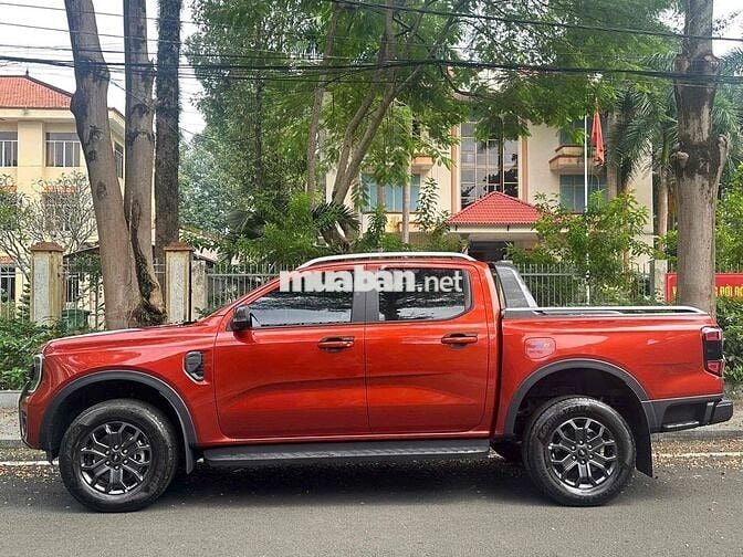 Ford Ranger Wildtrak 2025 Đỏ