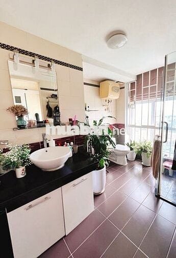 Vào luôn CT1 Sudico Mỹ Đình Sông Đà 125m2 4PN full đồ đẹp giá 19tr/th