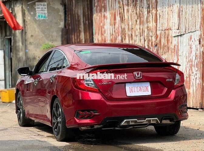 Honda Civic RS Đỏ 5 chỗ