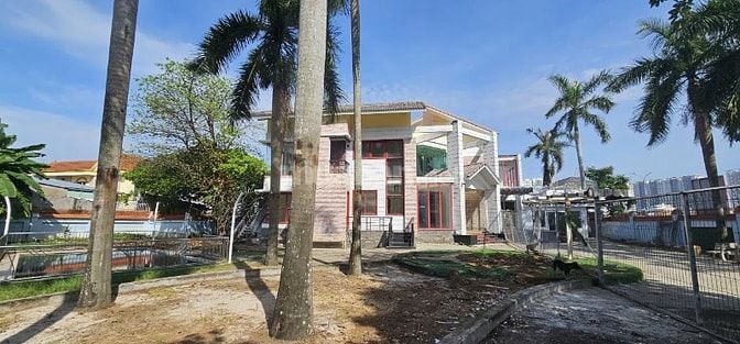 Cho thuê nhà diện tích lớn tại 69 Lê Văn Lương, Phước Kiển, Nhà Bè