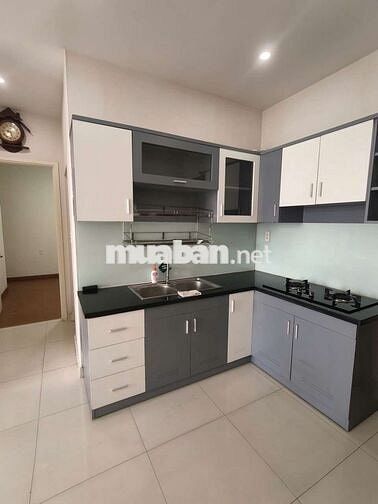 Cho thuê Toky Tower 2pn 2wc. Nhà trống và full nội thất