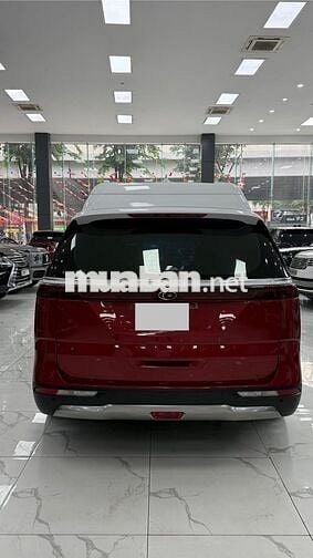Kia Carnival Royal VIP 2023 Đỏ trắng