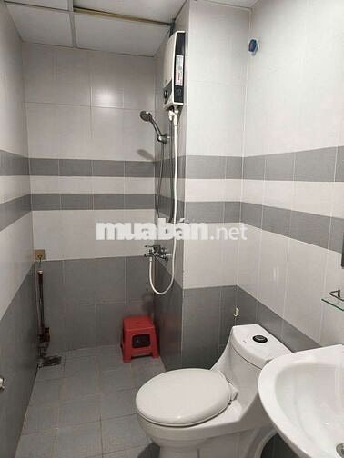 Cho thuê Toky Tower 2pn 2wc. Nhà trống và full nội thất