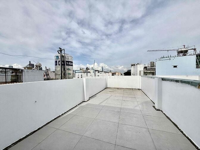 Cho Thuê Nhà Nguyên Căn 1Trệt + 2Lầu + 1ST 2PN 3WC Ngay Đoàn Văn Bơ Q4