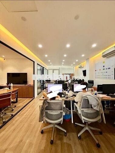 SIÊU PHẨM ĐƯỜNG HOA, 6x20M - 27D Hoa Lan, P.7, Phú Nhuận - THANG MÁY