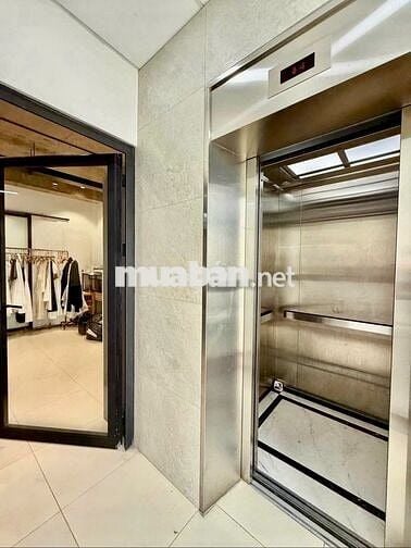 SIÊU PHẨM ĐƯỜNG HOA, 6x20M - 27D Hoa Lan, P.7, Phú Nhuận - THANG MÁY