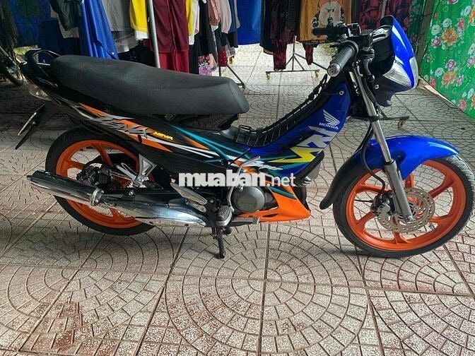 hết nhu cầu sử dụng cần bán xe nova tena,