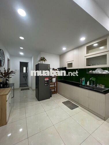 Cần cho thuê căn hộ Vạn đô  đường Bến Vân Đồn  P1 Q4