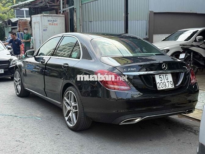 Mercedes-Benz C250 Exclusive 2016 Đen