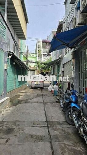 NHÀ MỚI ĐÚC 3 LẦU 4X9 ĐƯỜNG LÊ ĐÌNH CẨN. P. TÂN TẠO. QUẬN BÌNH TÂN.