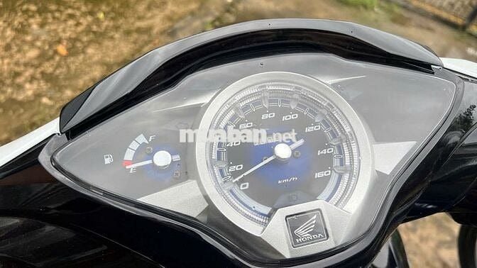 Futurre lead trắng đen mới