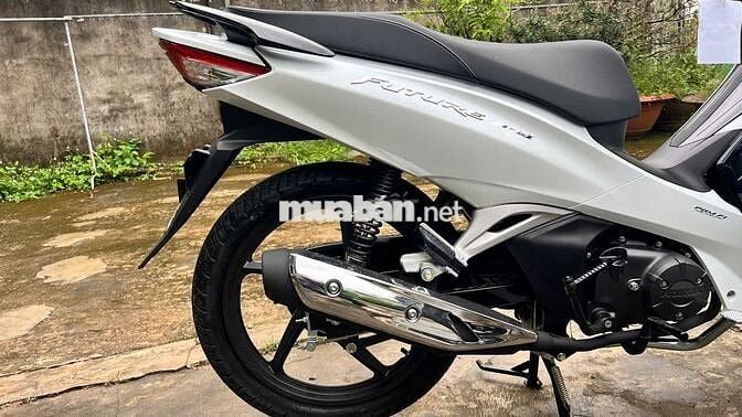 Futurre lead trắng đen mới