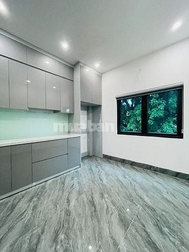 Bán nhà phố Chùa Láng ô tô thang máy thoáng trước sau, 43m2, 5t.