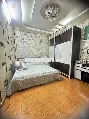 NHÀ ĐWPJ Ở NGAY - 6 TẦNG - FULL NỘI THẤT - NGÕ NÔNG - AN NINH TỐT.