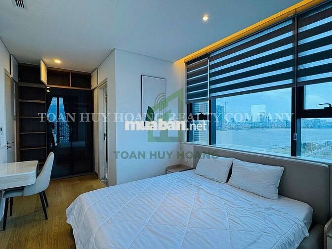 Cho thuê view sông Hàn – tầng 8, 3 view đẹp(thành phố, biển, pháo hoa)